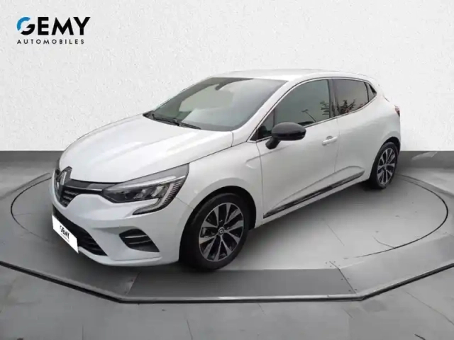 Renault Clio e-tech full hybrid 145