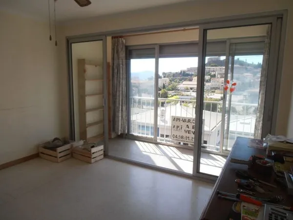 T2 + garage, centre ville La GARDE