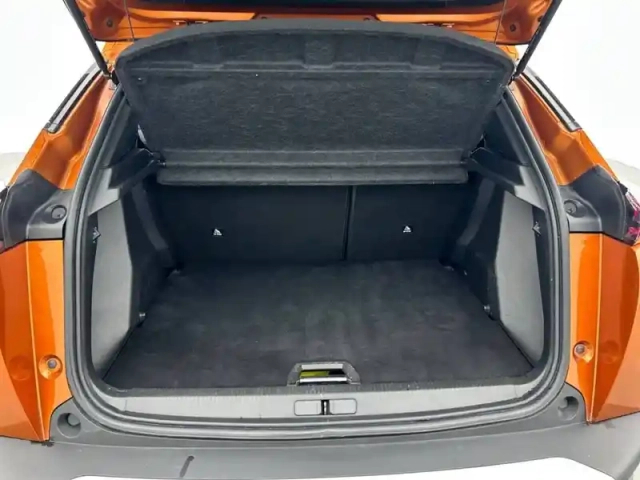 Peugeot 2008 puretech 130 s&amp;s eat8 — photo 6