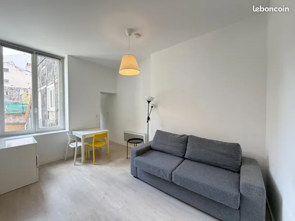 Studio 1 pièce 21 m²