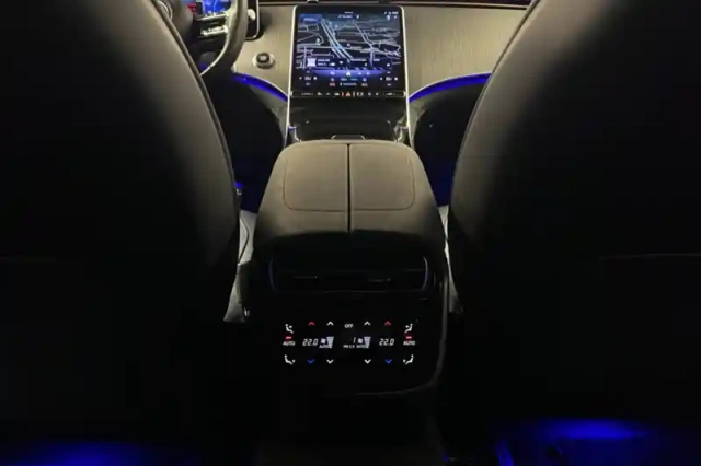 Mercedes Classe S eqs 450+ — photo 29
