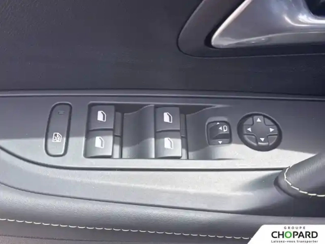 Peugeot 208 hybrid 110 e-dcs6 — photo 24