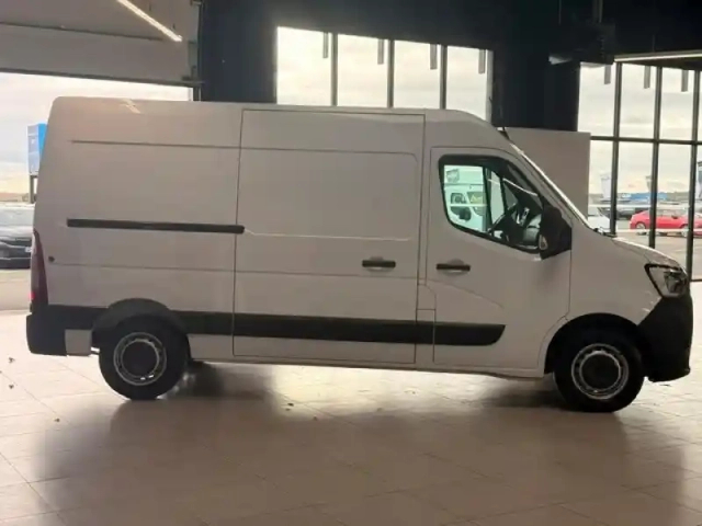 Renault Master fg f3500 l2h2 2.3 blue dci 135ch confort euro6e (16700?ht) — photo 4