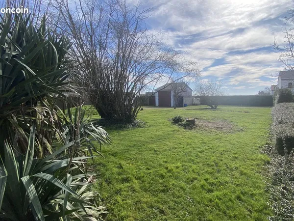 Terrain à Bâtir clos 843 m²