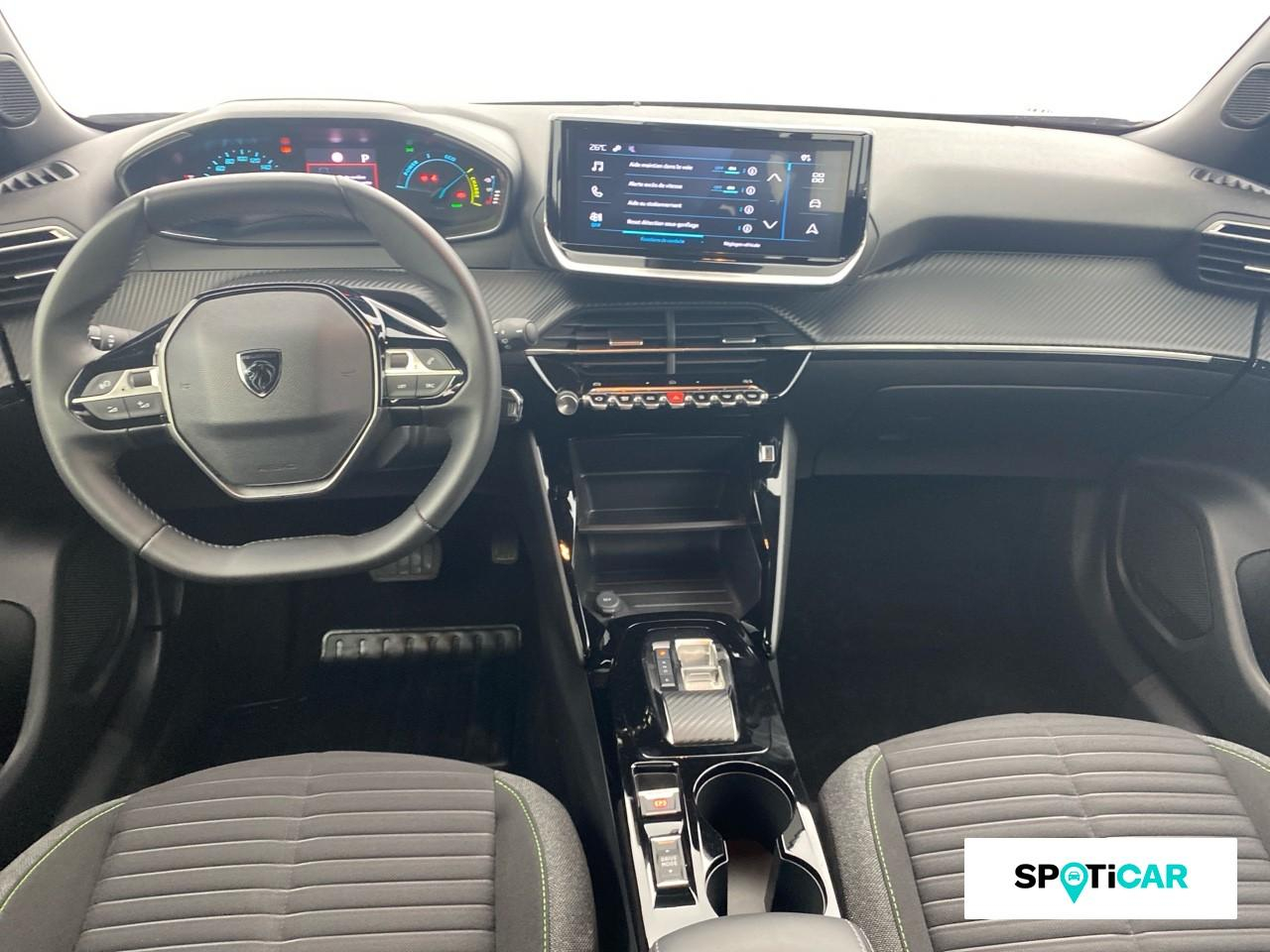 Peugeot 2008 e-2008 136ch active — photo 8