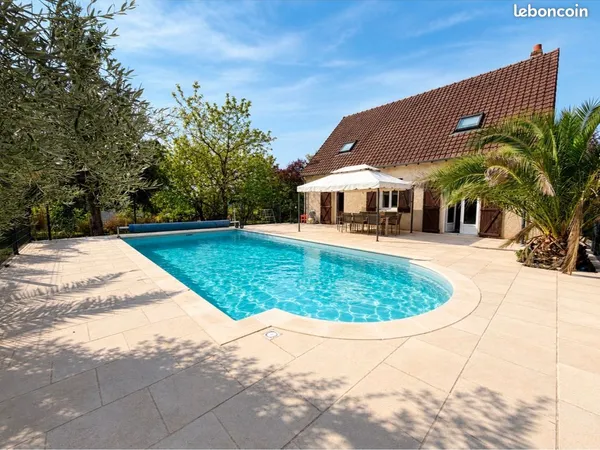 Maison 5 pièces 160 m²