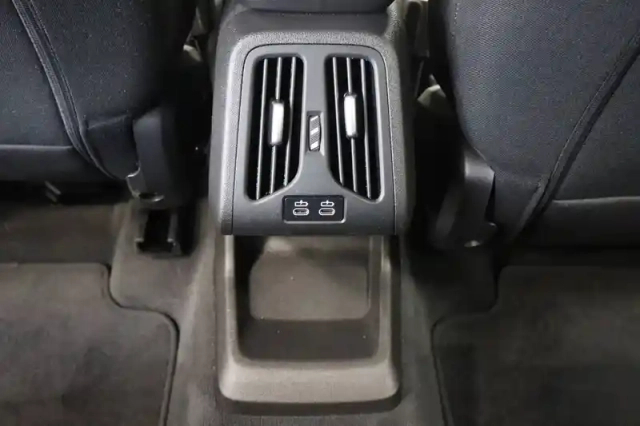Bmw X2 sdrive 18d 150ch dkg7 — photo 9
