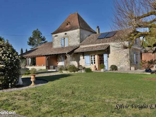 Propriété 6 pièces 207 m²