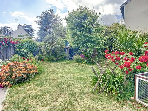 Nantes Ront Point de Paris- Maison familiale de 153m² de 5 chambres avec jardin et garage