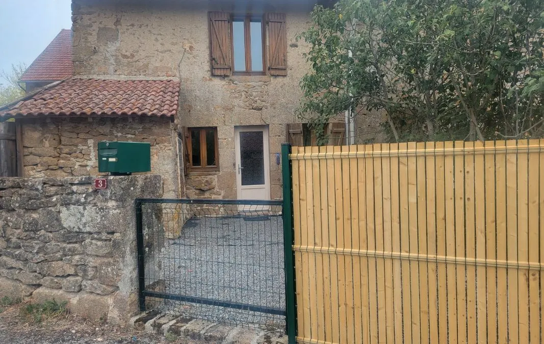 Photo 1