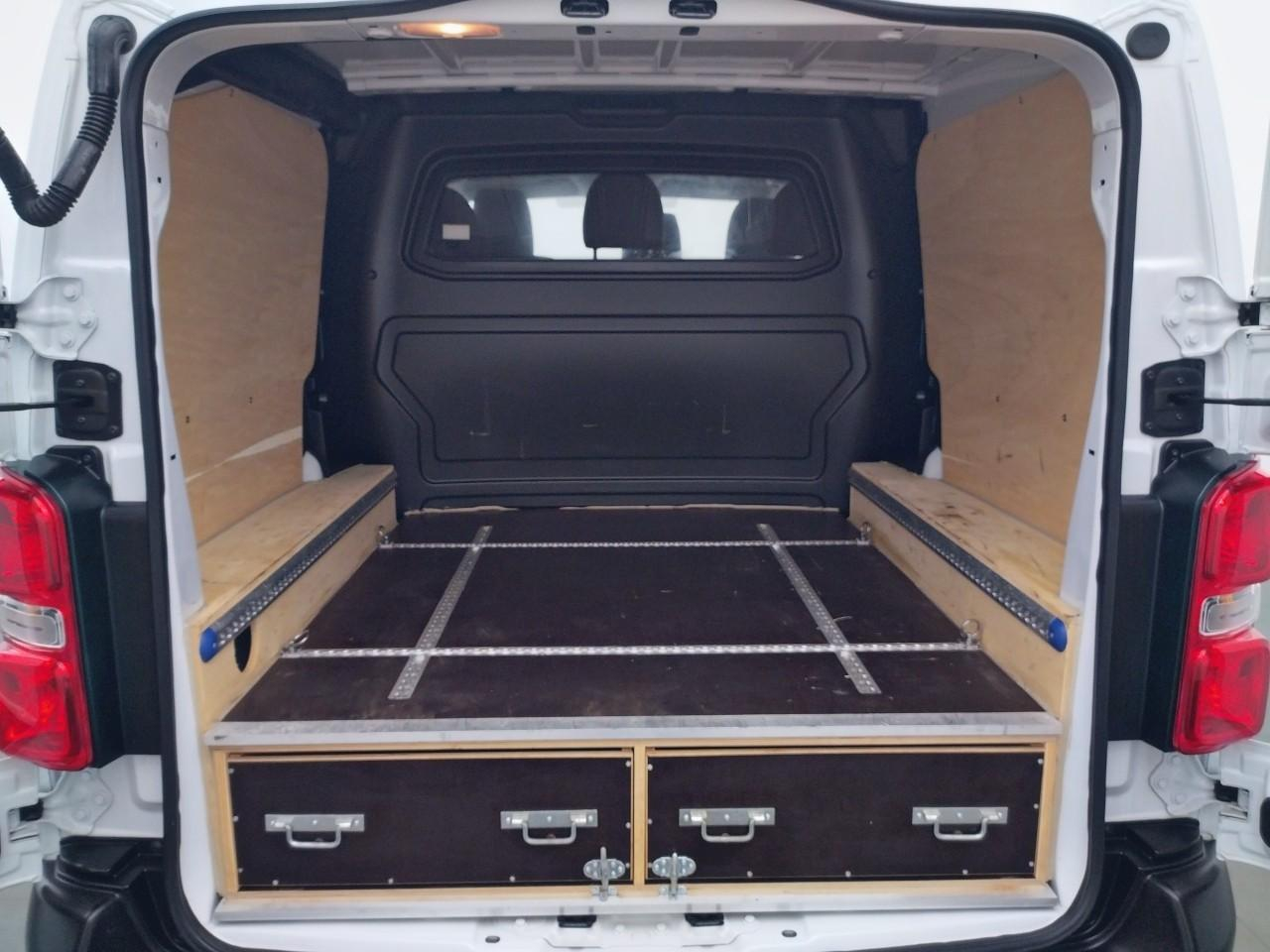 Citroën Jumpy cab approfondie m bluehdi 145 s&s eat8 — photo 14