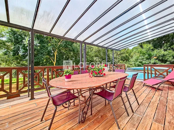 Maison 6 pièces 182 m²