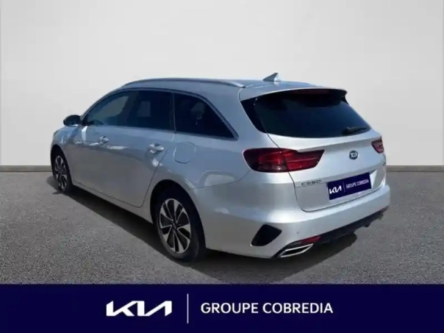 Kia Ceed sw 1.6 gdi 105ch + plug-in 60.5ch active dct6 — photo 3