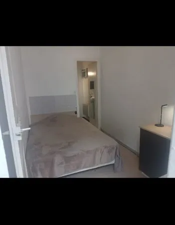 Libre ch chez l'habitant gare
