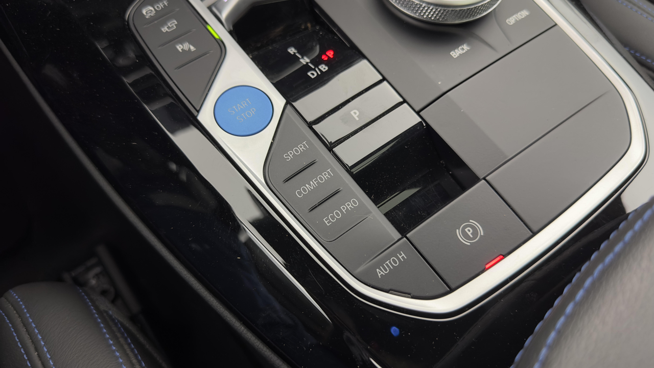 BMW iX3 M Sport 286 ch — photo 31