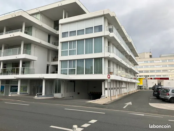 Garage à louer