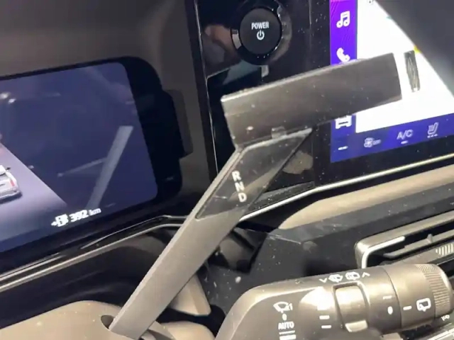 Renault 4 renault  e-tech electrique 150 ch autonomie confort — photo 42