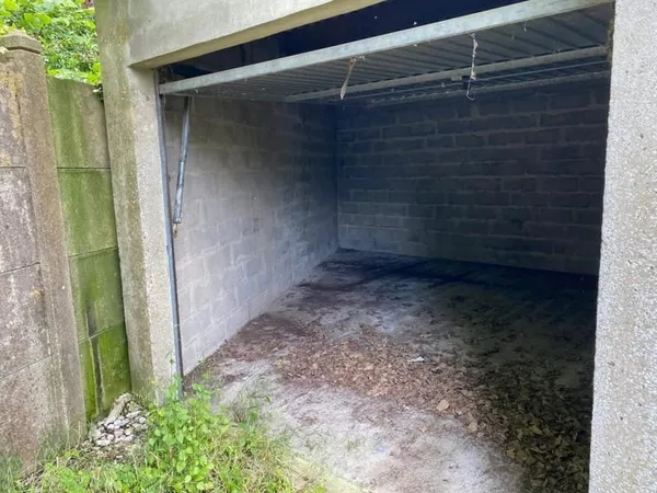 GARAGE A VENDRE