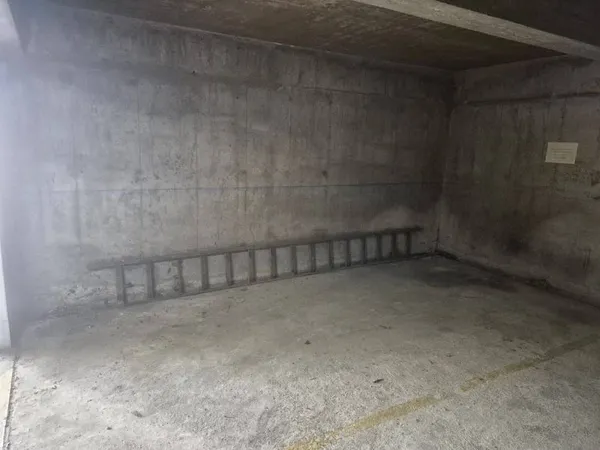 Parking 9 m²