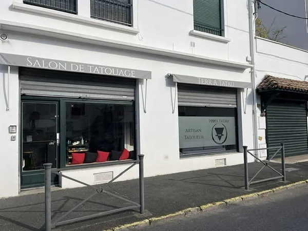 Local commercial Centre Plage