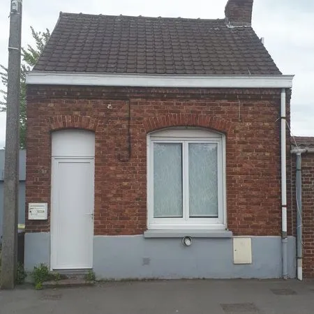 Maison 1 chambre + cour