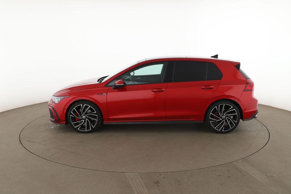 Volkswagen Golf VIII 2.0 TSI GTI DSG7 — photo 2