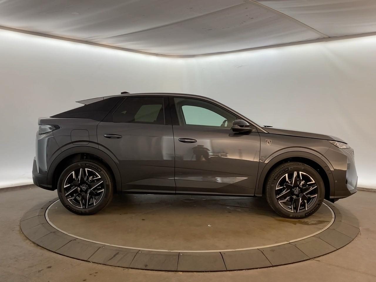 Peugeot 3008 hybrid 145 e-dcs6 gt — photo 4