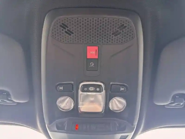 Peugeot 2008 hybrid 145 e-dcs6 — photo 19