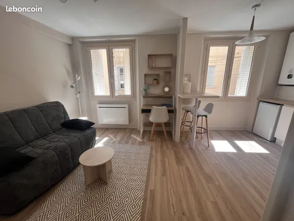 Studio 1 pièce 22 m²
