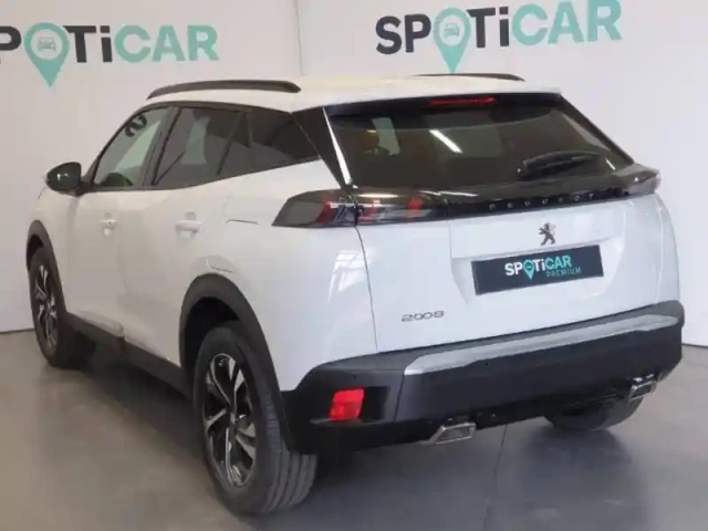 Peugeot 2008 puretech 130 s&amp;s bvm6 — photo 8