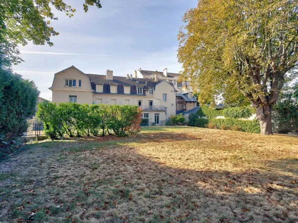 Saint-Germain-en-Laye - CHATEAU - Appartement - 3 chambres - 129m²