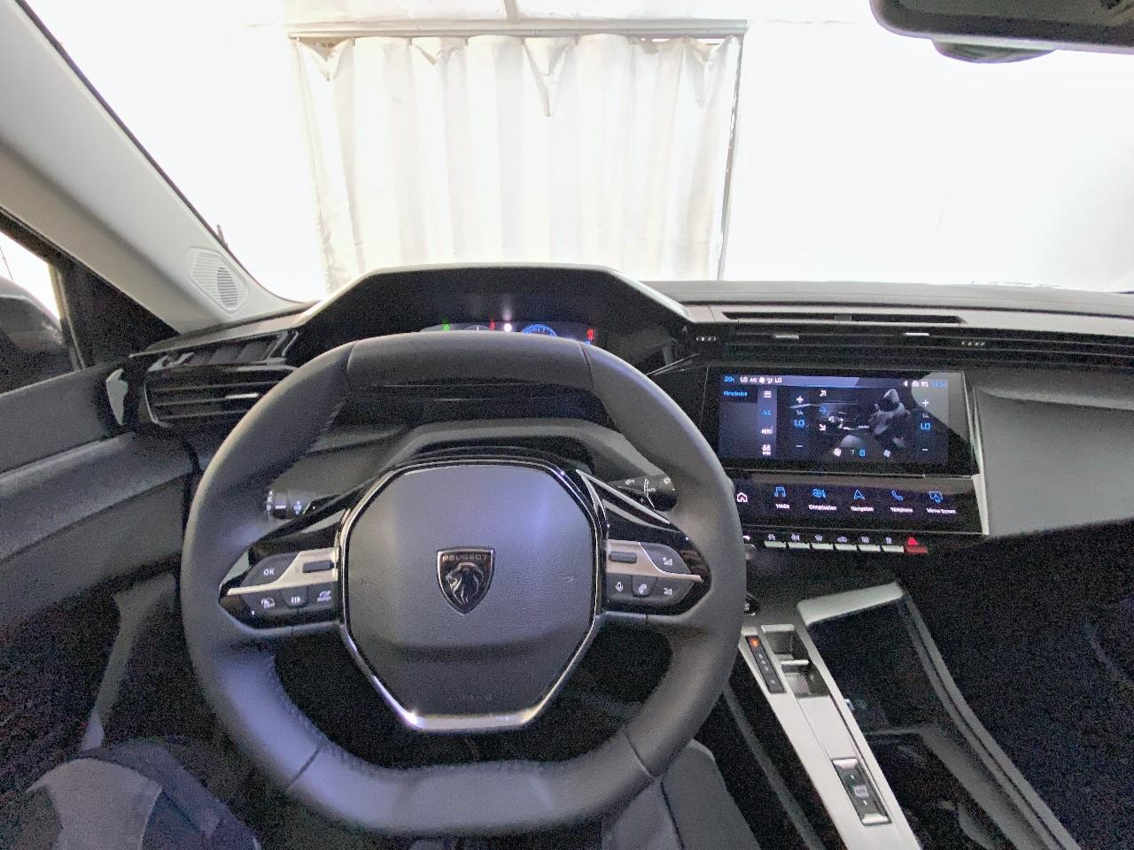 Peugeot 308 hybrid 145 e-dcs6 allure — photo 12
