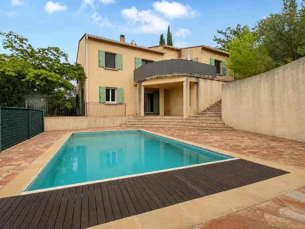 Maison 7 pièces 163 m²