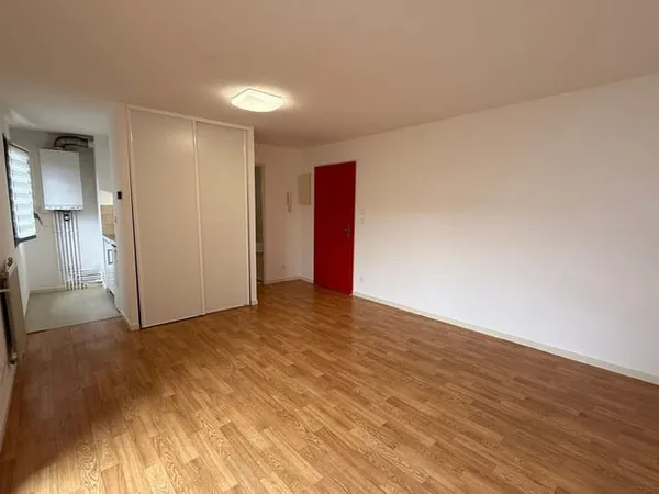 Studio 1 pièce 25 m²