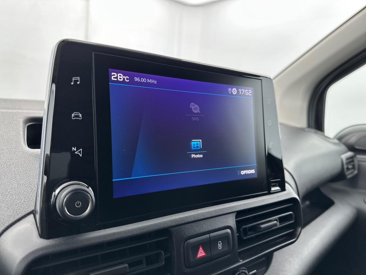 Peugeot Partner fourgon standard 650 kg bluehdi 100 s&s bvm6 premi — photo 21