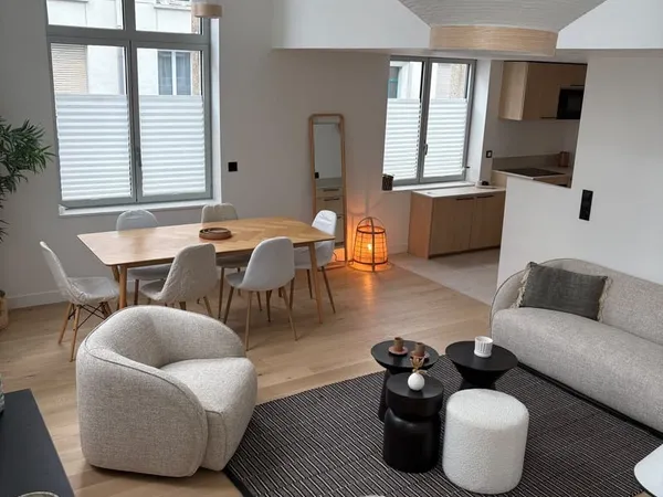 LORIENT CENTRE - MAGNIFIQUE T4 EN DUPLEX DE 103 M² AVEC PARKING ET CAVES - RÉSIDENCE TRÉSOR