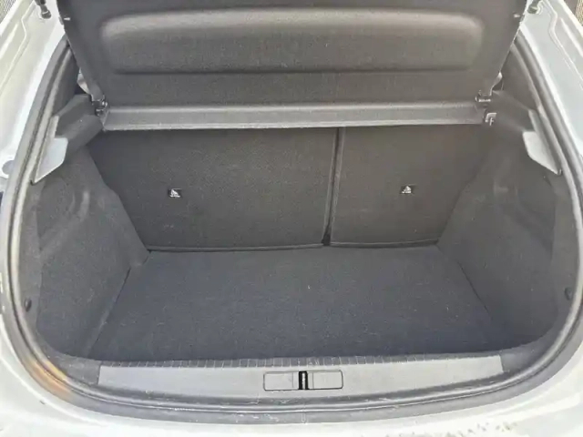 Peugeot 208 hybrid 110 ch e-dcs6 — photo 6