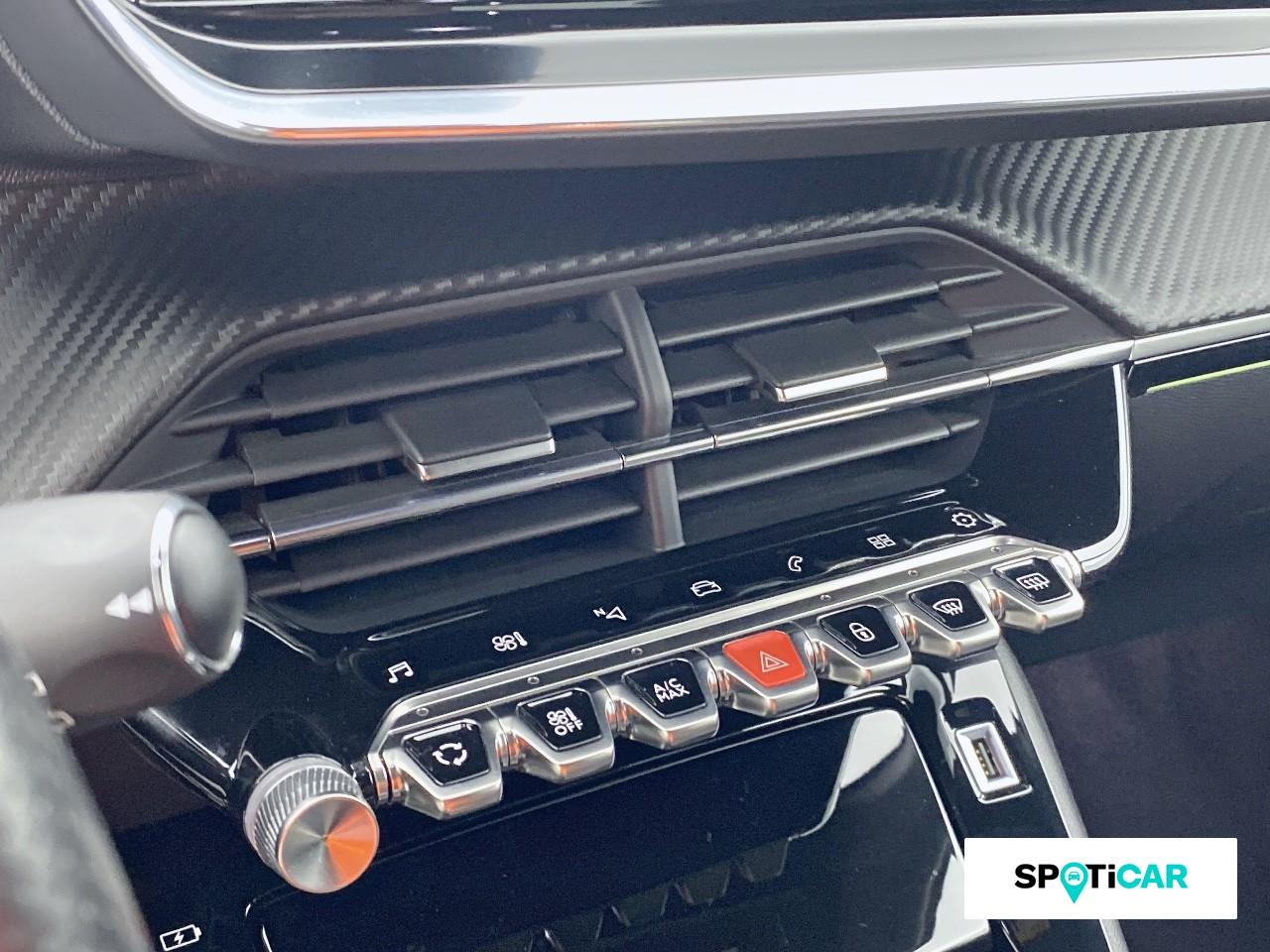 Peugeot 208 1.2 puretech 100ch s&s gt — photo 15