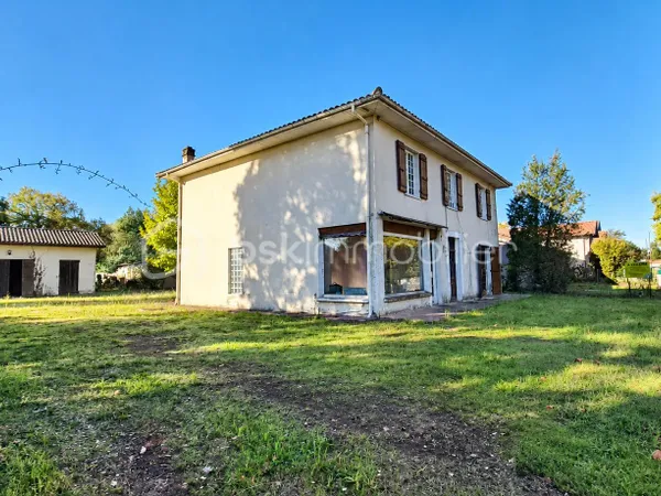 Maison 7 pièces 230 m²