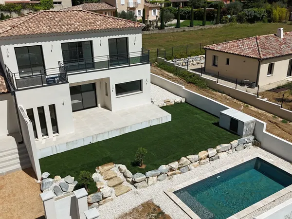 Maison 5 pièces 156 m²
