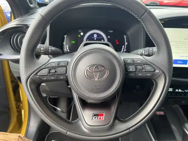 Toyota Aygo hybride 116h gr sport crossover sp — photo 17
