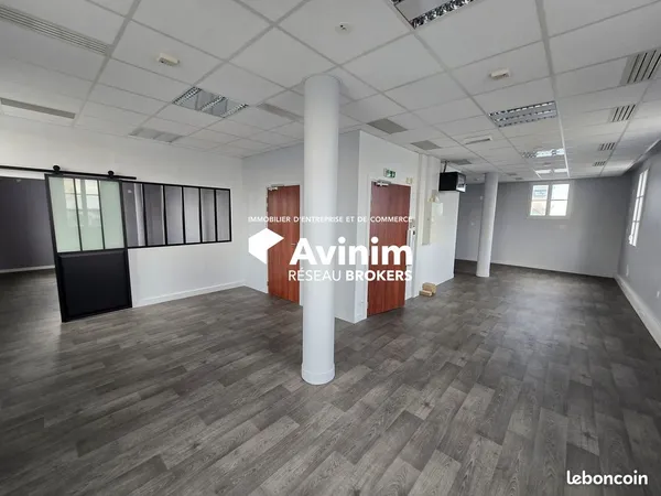 Bureaux 84 m² Chessy