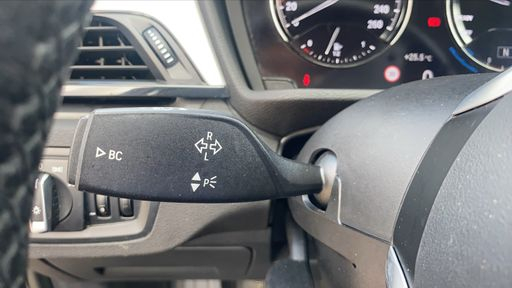BMW X1 sDrive 18i 140 - Business Design – 2019 – 97629 km – Essence – Boîte Manuelle — photo 18