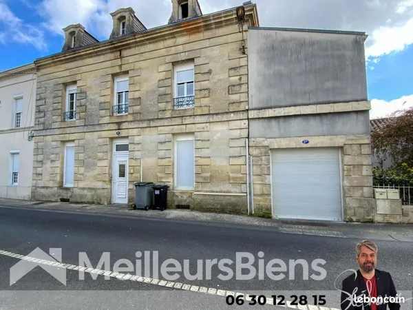 Maison 8 pièces 300 m²