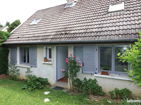 Maison Location Charbonnières-les-Bains 4p 110m² 1520€