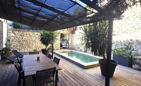 Maison 6 pièces 180 m²