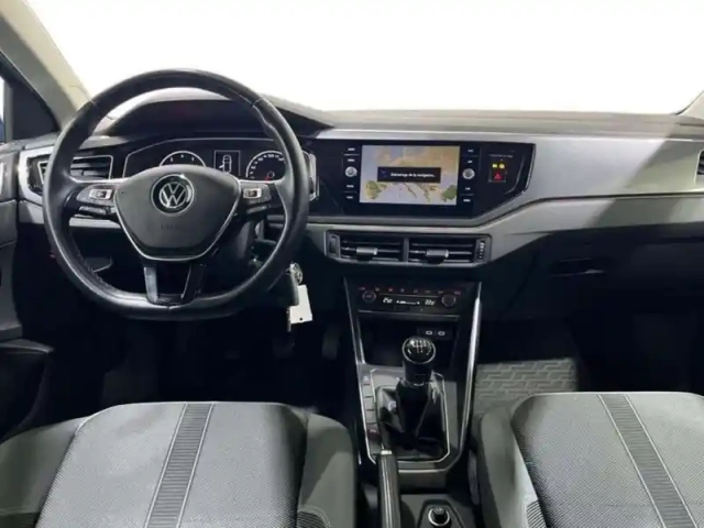 Volkswagen Polo 1.0 tsi 95 s&amp;s bvm5 r-line — photo 8