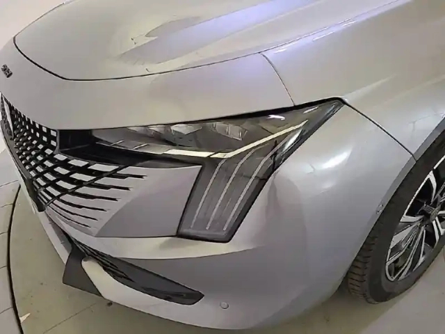 Peugeot 508 sw hybrid 180 e-eat8 — photo 3
