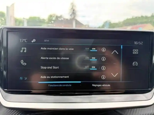 Peugeot 208 hybrid 110 ch e-dcs6 — photo 16