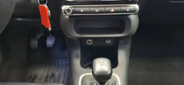 Citroën C3 bluehdi 100 s&amp;s bvm6 — photo 23